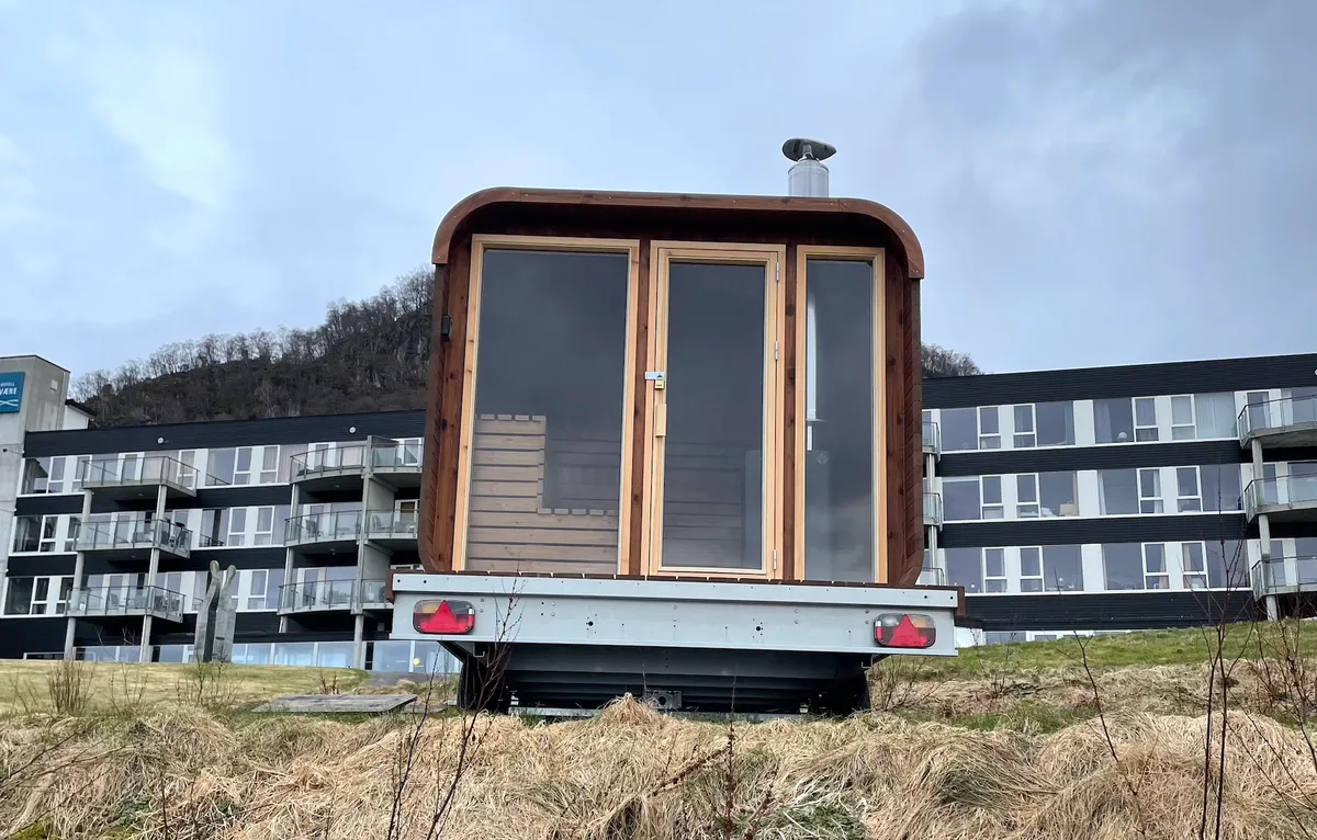 Wood-fired sauna on the Stavanger waterfront with a view of Vågen harbour